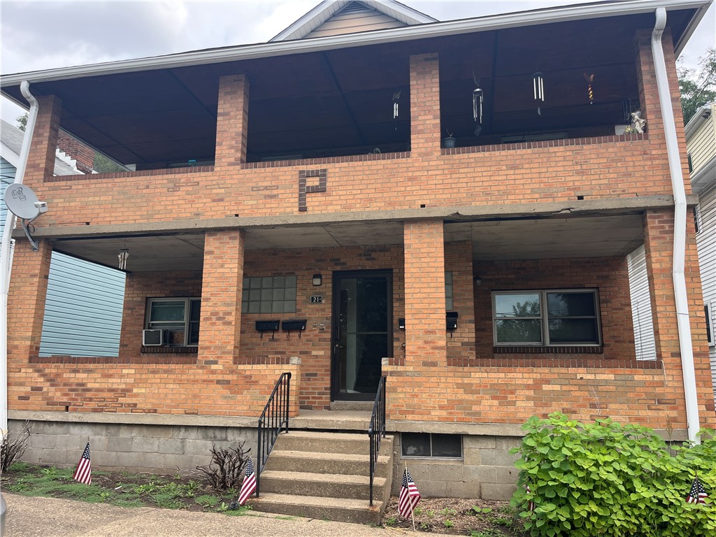 21 Erie Ave — photo 1