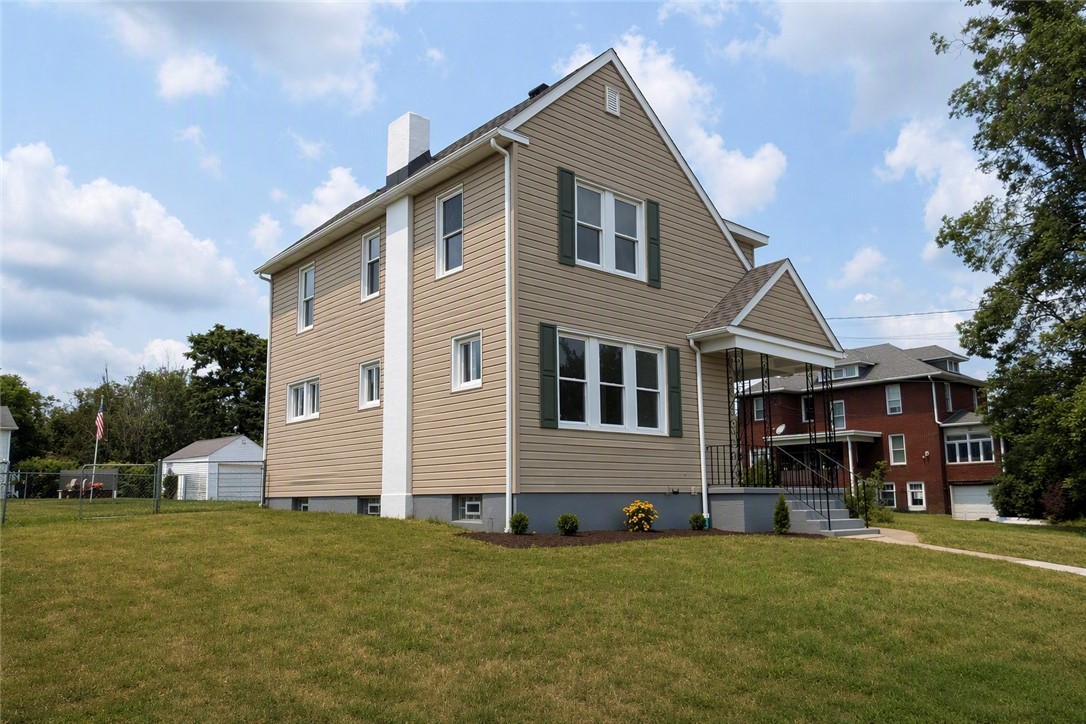 4 Hookton Avenue — photo 1
