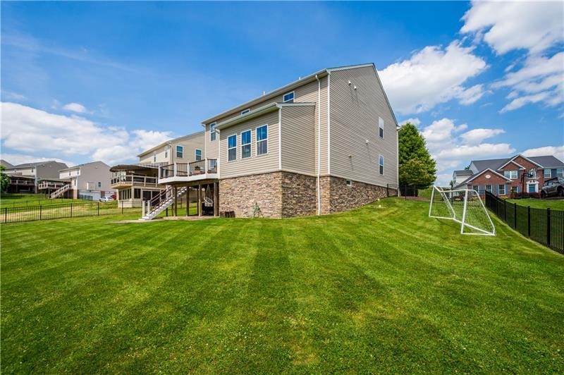 2087 Majestic Dr — photo 3