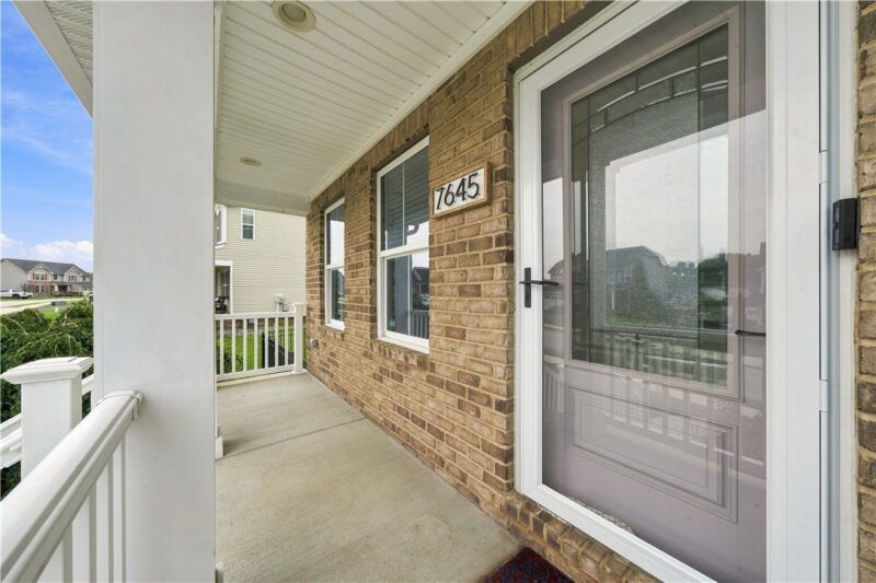 7645 Dominick Dr — photo 2