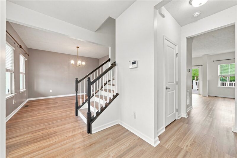 7645 Dominick Dr — photo 3
