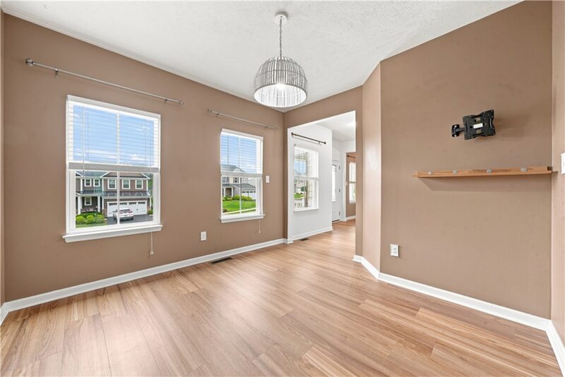 7645 Dominick Dr — photo 4