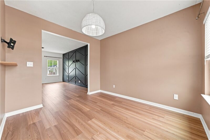 7645 Dominick Dr — photo 5