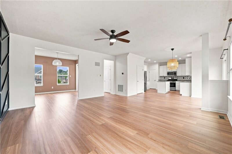7645 Dominick Dr — photo 8