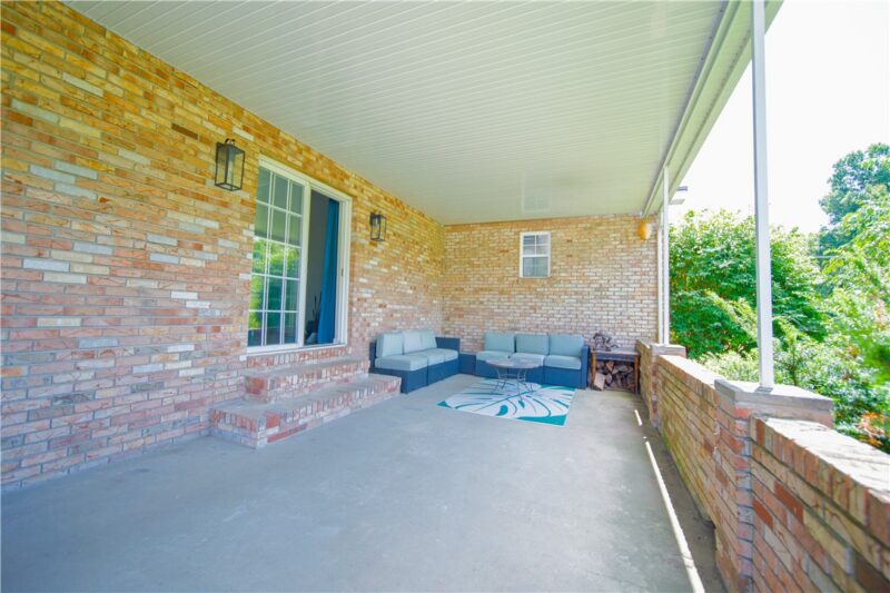209 Henry St — photo 7