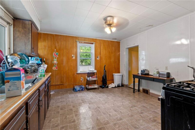 112 Bouquet Street — photo 4