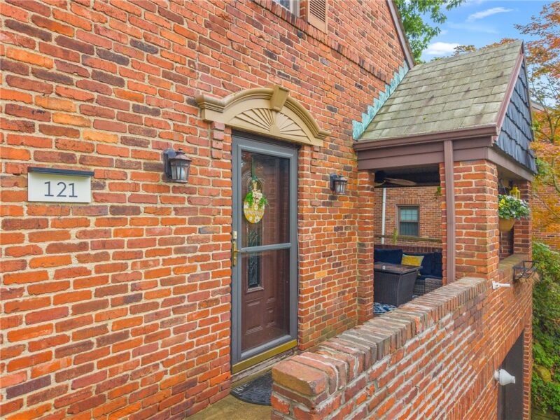 121 Woodland Drive — photo 3