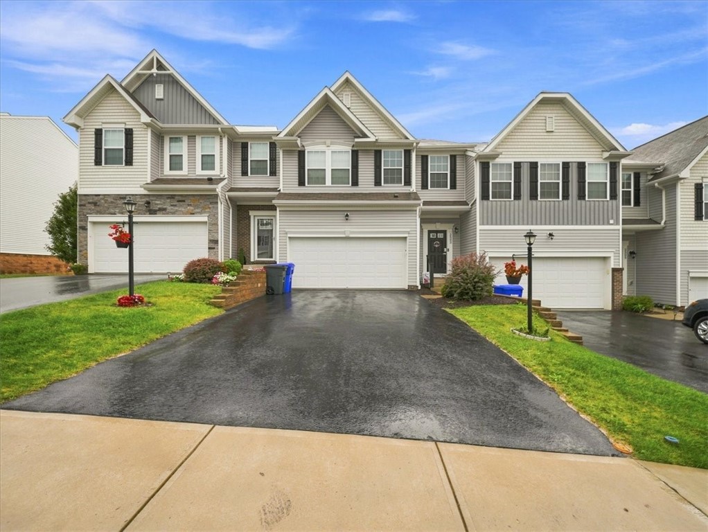 2503 Canterbury Dr — photo 1