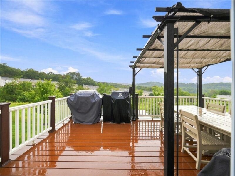2503 Canterbury Dr — photo 4