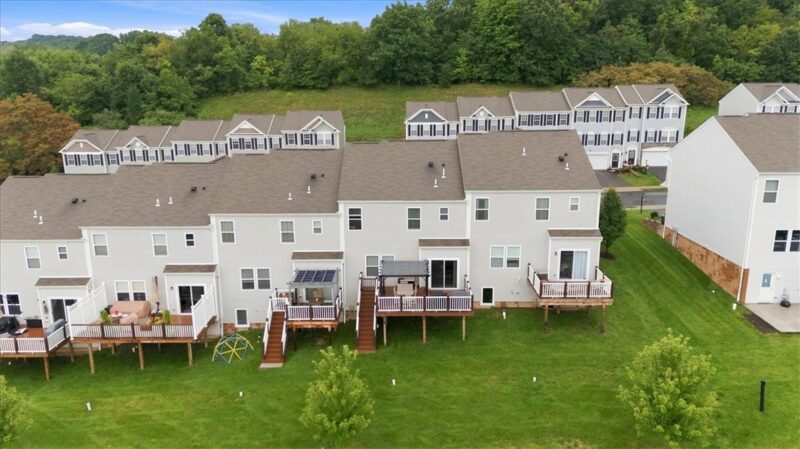 2503 Canterbury Dr — photo 5