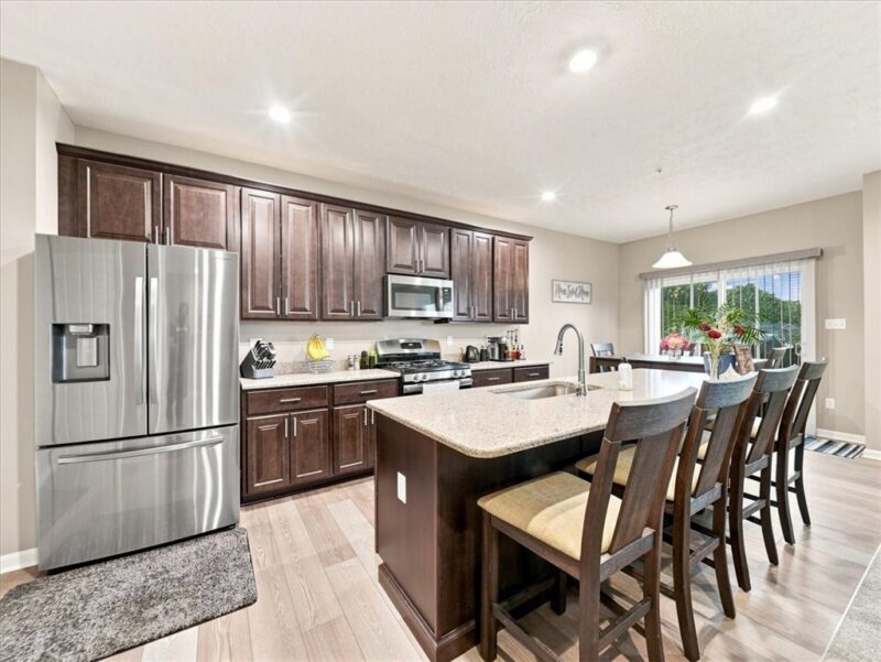 2503 Canterbury Dr — photo 7