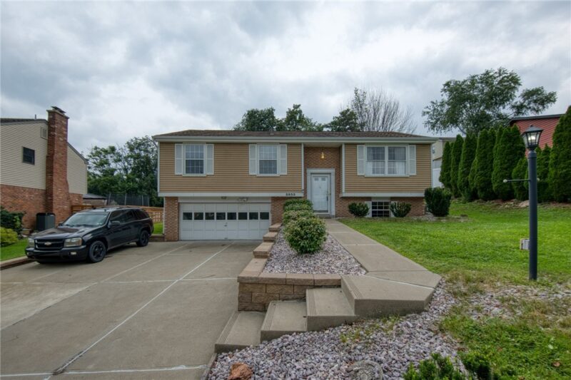 2833 Dolores Dr — photo 2