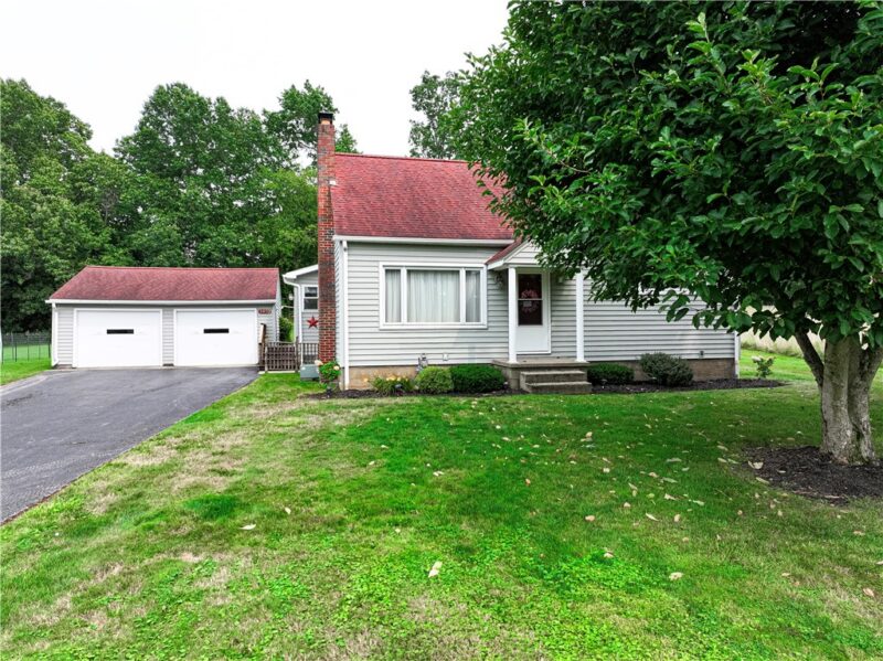 2433 Ridgewood Ct — photo 2