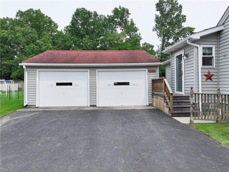2433 Ridgewood Ct — photo 3