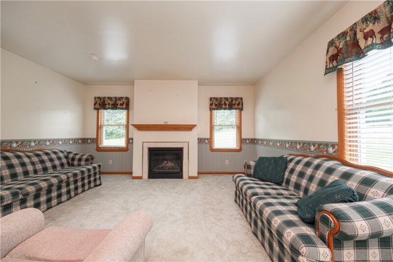 2433 Ridgewood Ct — photo 8
