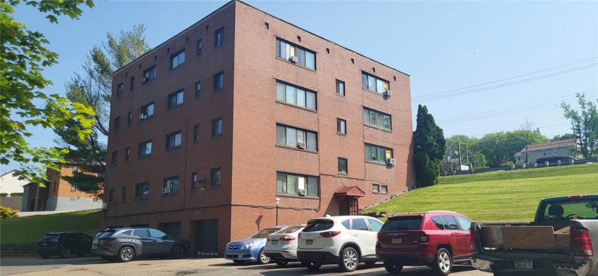 1 Glen Elm Dr — photo 1