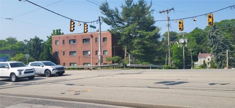 1 Glen Elm Dr — photo 2