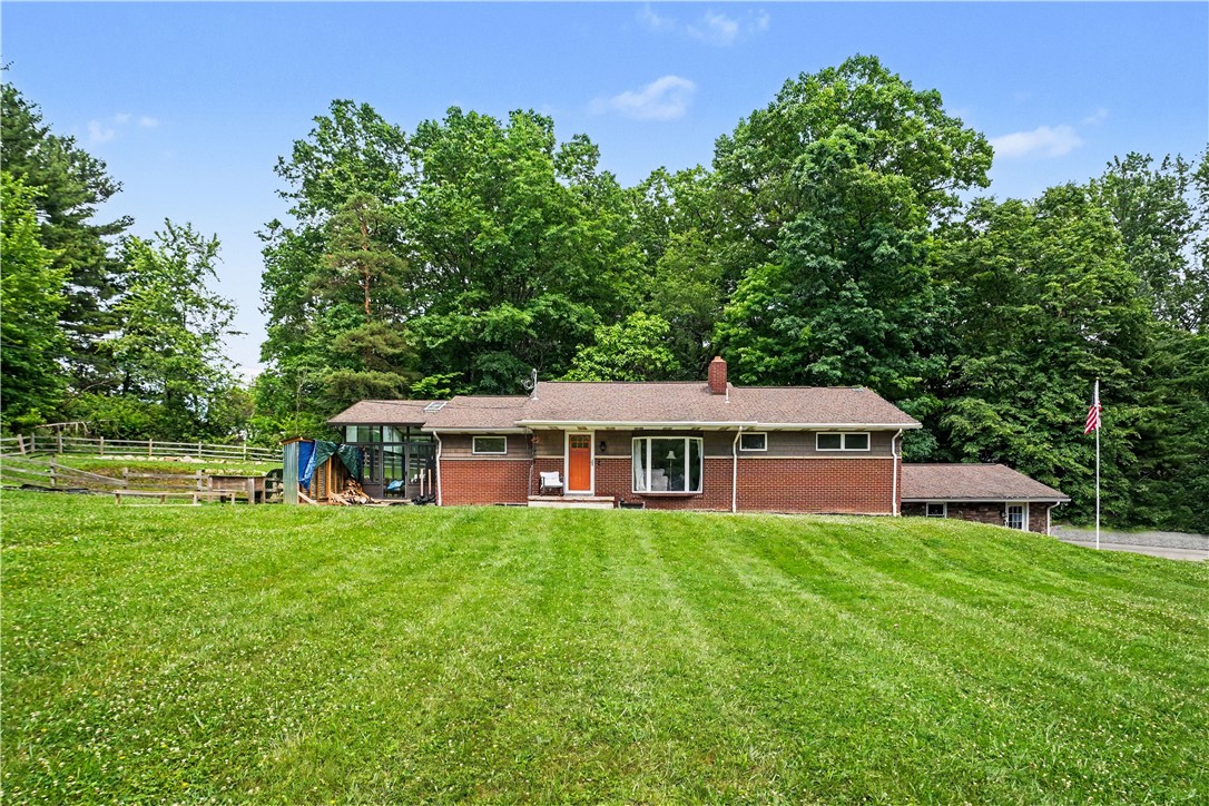 456 E Maitland Ln — photo 1