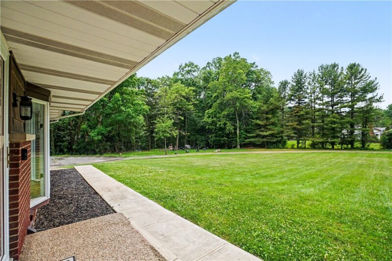 456 E Maitland Ln — photo 4