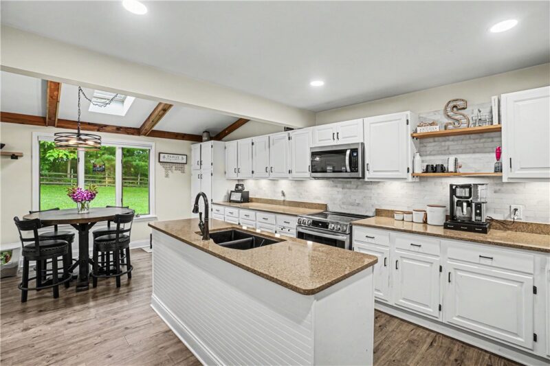 456 E Maitland Ln — photo 8