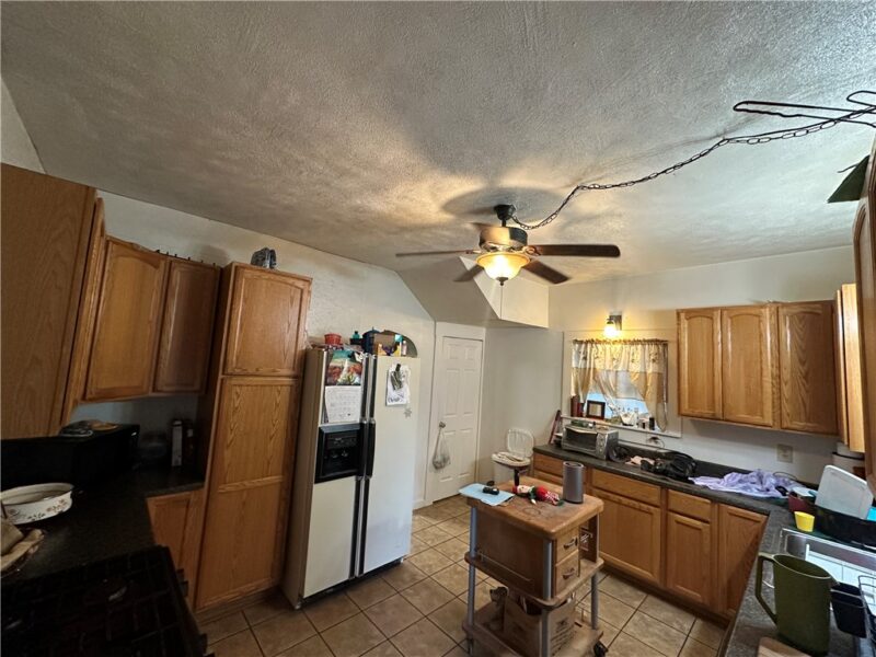 438 Earl Ave — photo 8