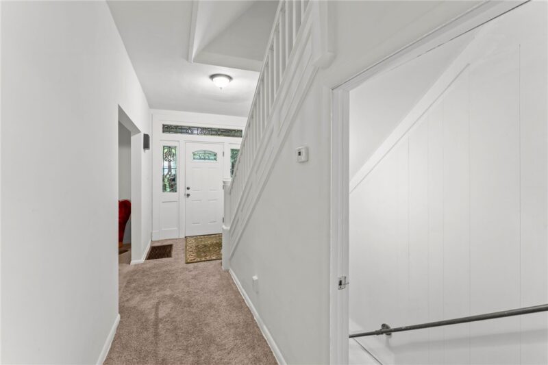 323 Hallock St. — photo 4