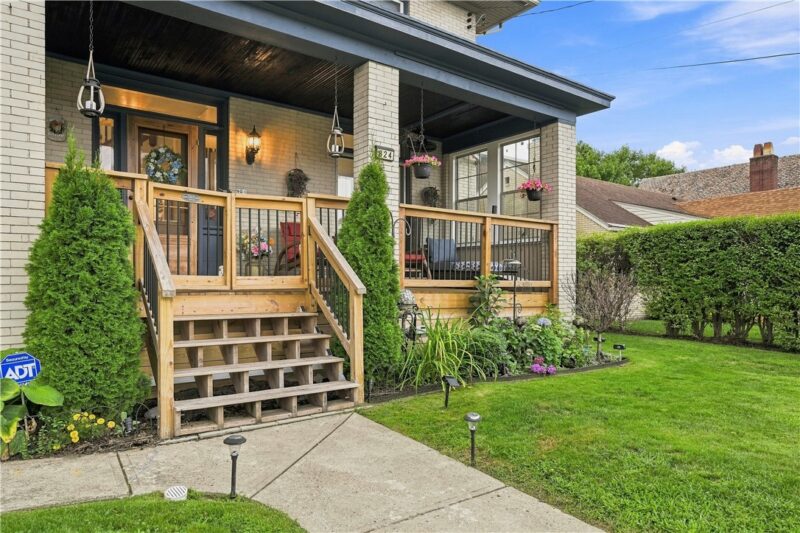 824 Malvern Rd — photo 2