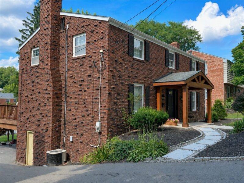 126 Piper Dr — photo 2
