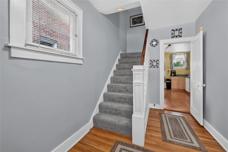 1806 Pioneer Avenue — photo 6