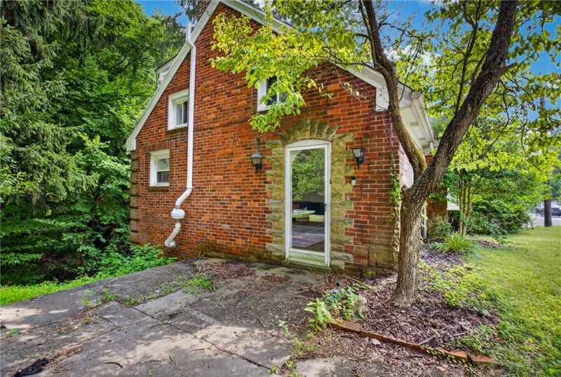 290 Sewickley Oakmont Rd — photo 2