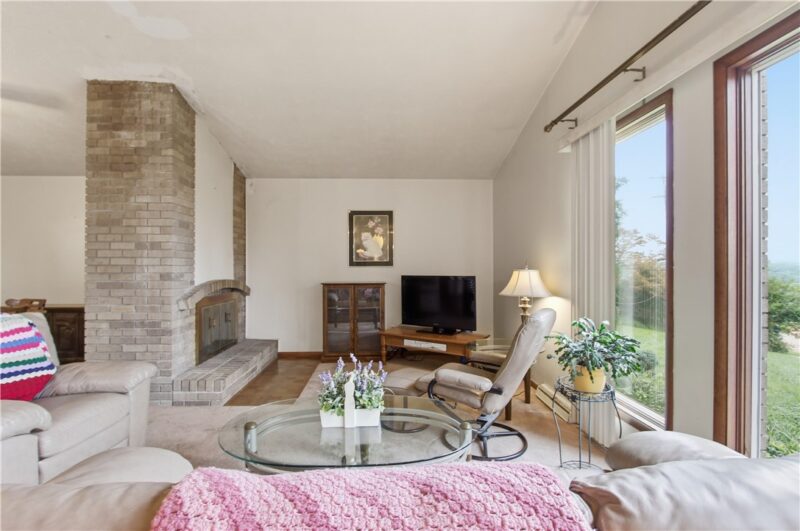 1025 Willowbrook Road — photo 4