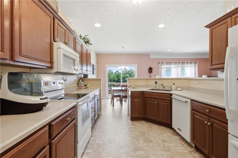 14 Beagle Court — photo 6