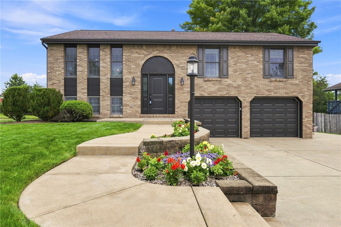 138 Rizzi Drive — photo 1