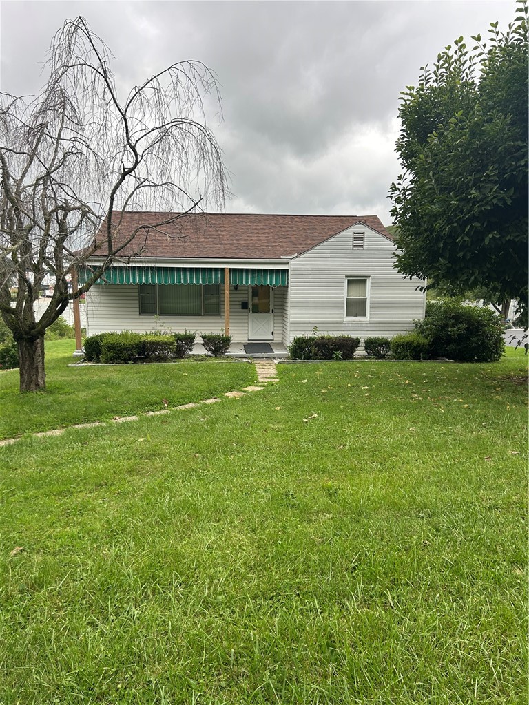 423 Arona Rd — photo 4