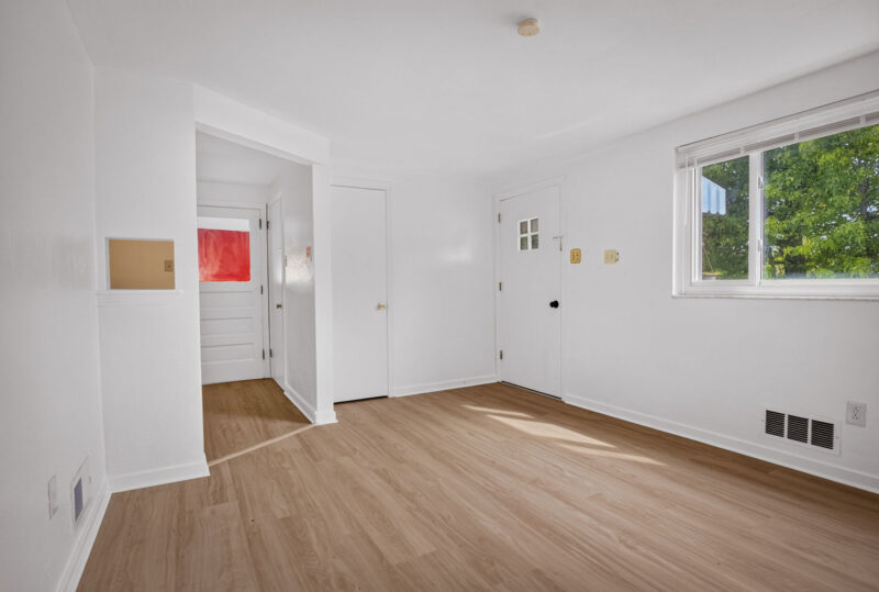 424 Lois DRIVE — photo 4