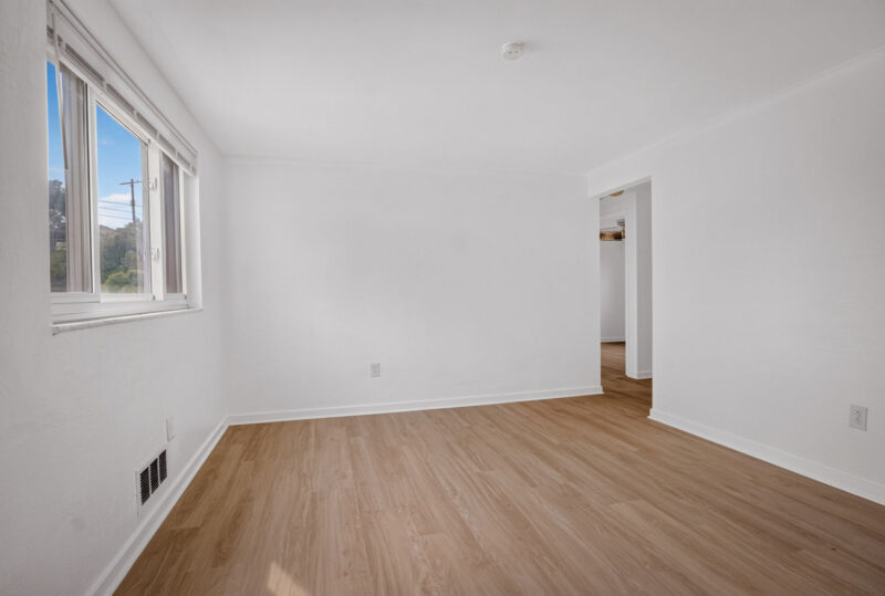 424 Lois DRIVE — photo 5