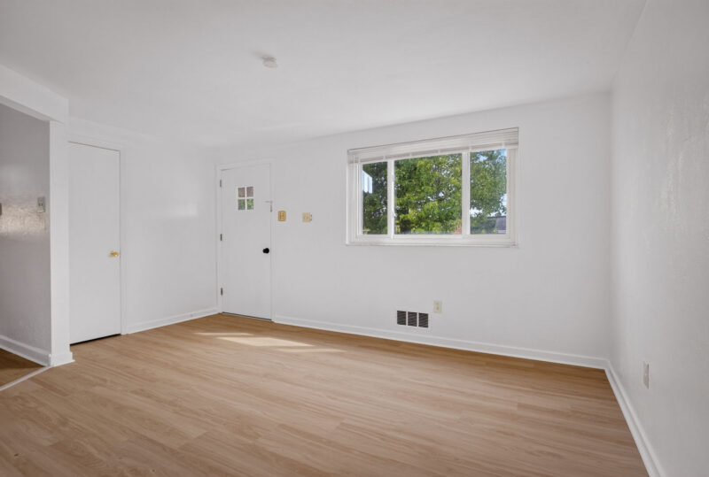 424 Lois DRIVE — photo 7