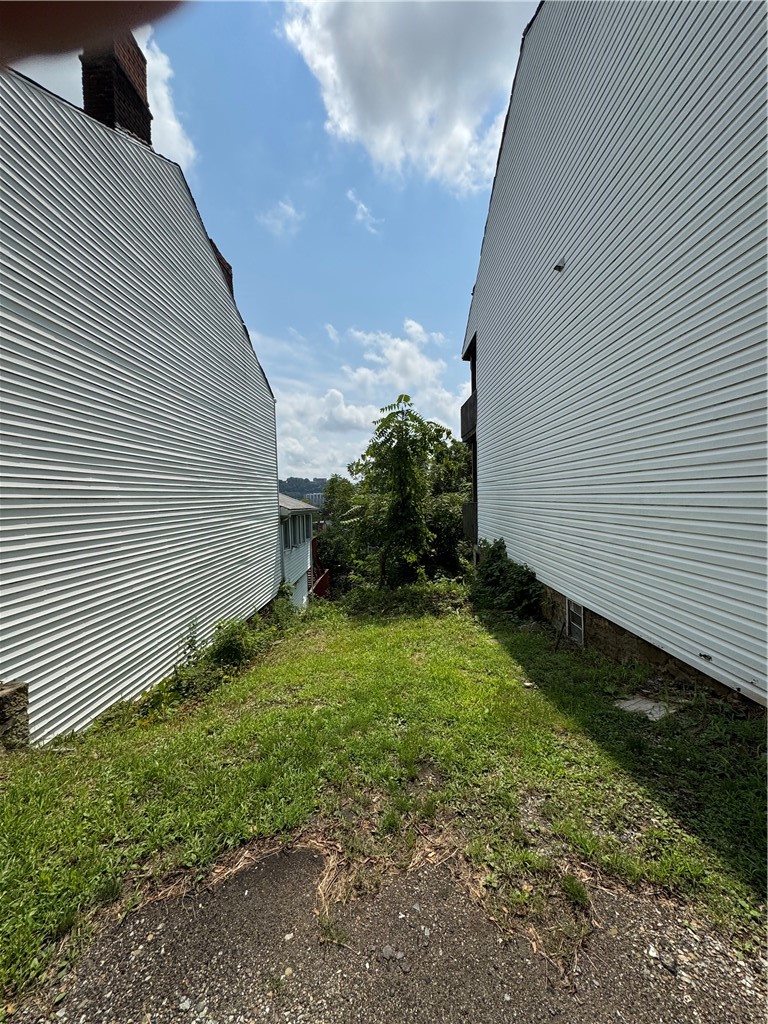 863 Vista St — photo 3