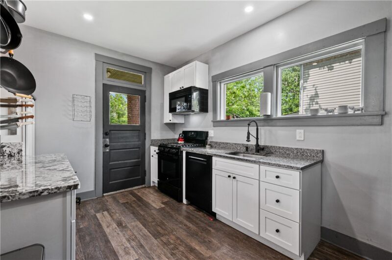 416 Johnston Ave — photo 7
