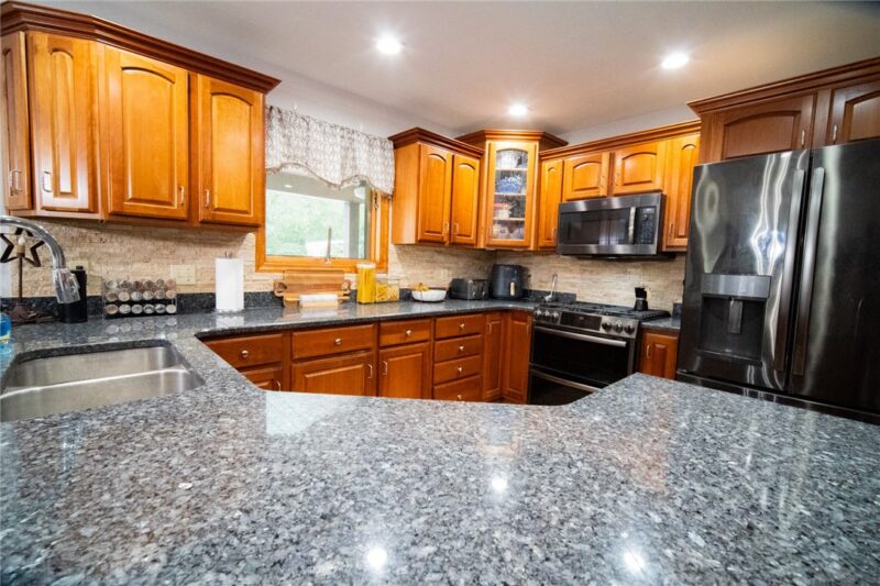 2182 Bradbury Ln — photo 7