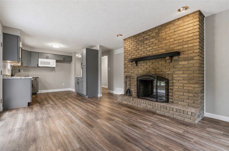 7440 NOBLESTOWN ROAD — photo 8