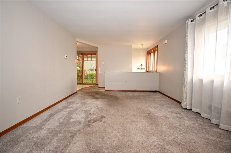 3791 Cynthia Dr — photo 3