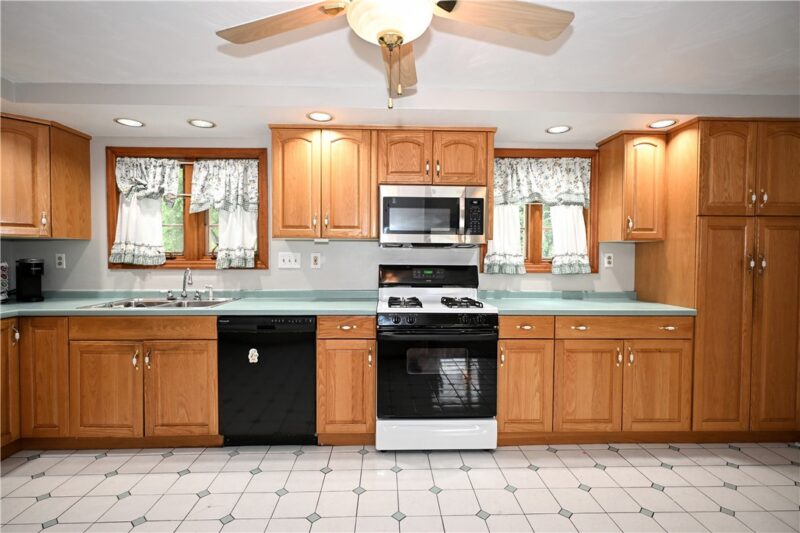 3791 Cynthia Dr — photo 8
