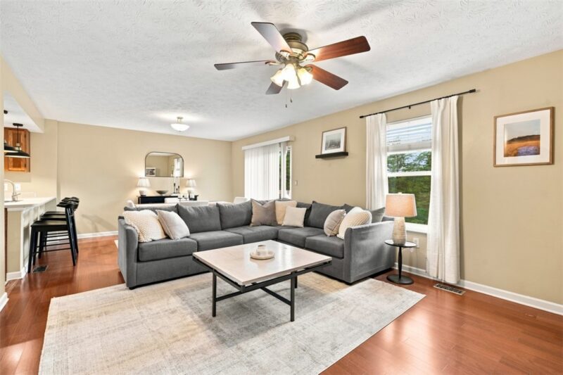 553 Ten Point Ln — photo 5