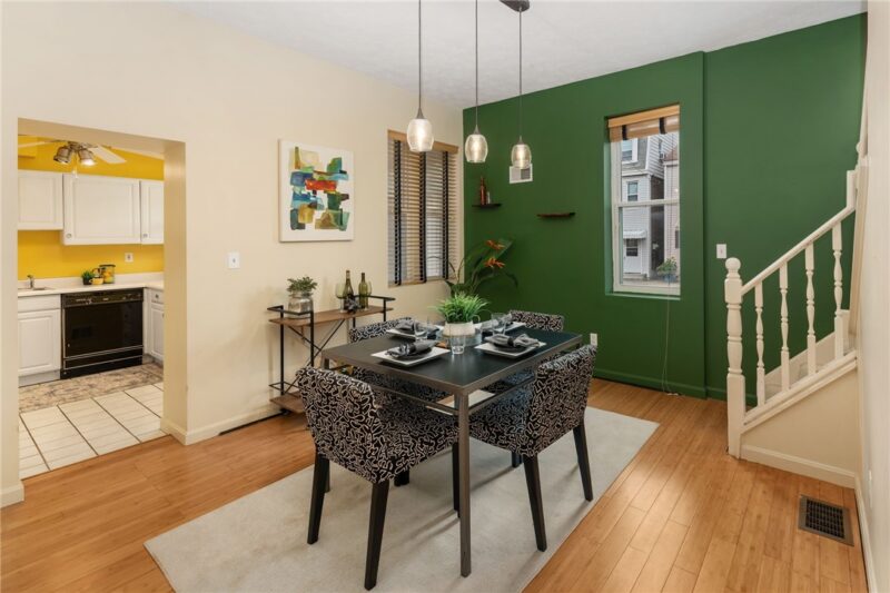 2425 Jane St — photo 7