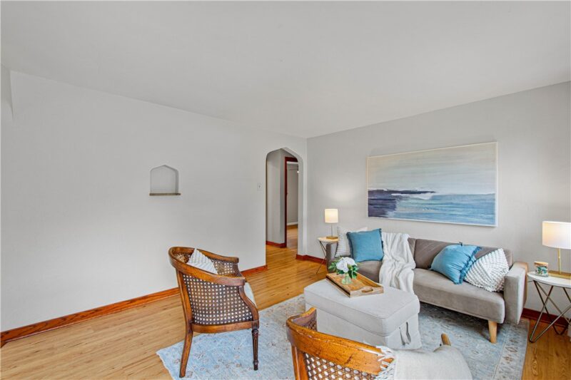 524 Chessbriar Dr — photo 3