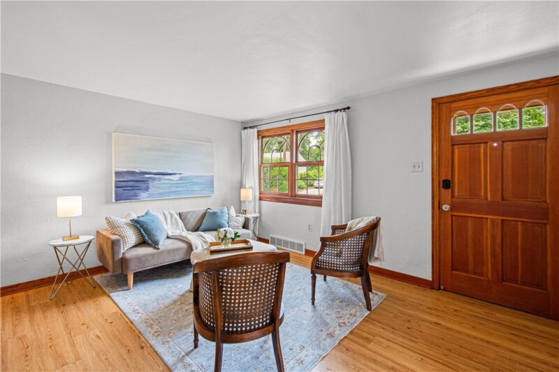 524 Chessbriar Dr — photo 4