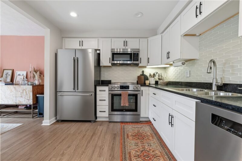 316 Elm Ct — photo 3