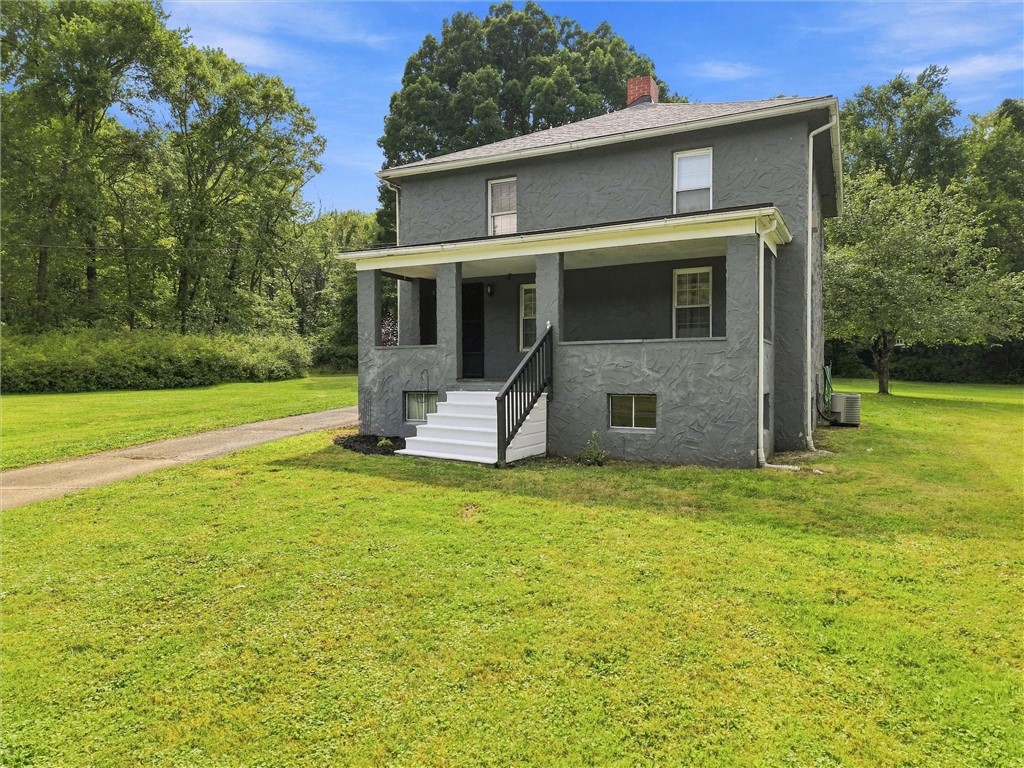 352 Mountain View Rd — photo 1