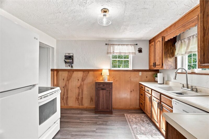 352 Mountain View Rd — photo 6